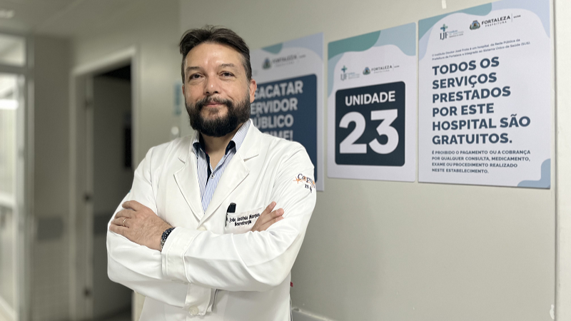 Dr. João Antônio Marques posa para a fot